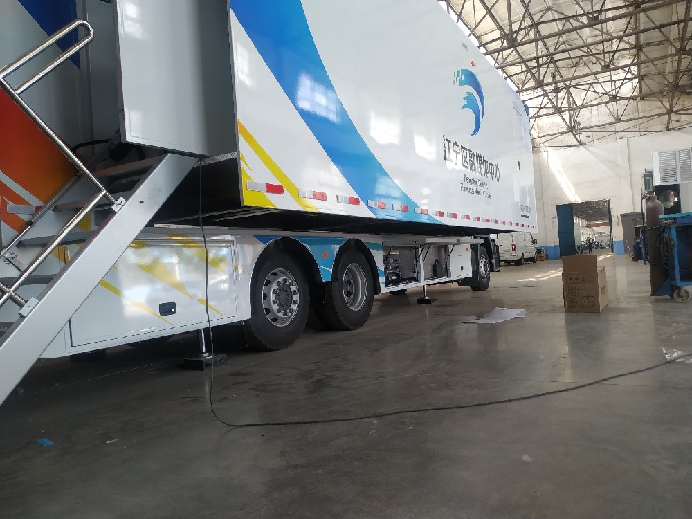 智能調(diào)平支腿